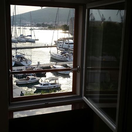 Apartments Riva Trogir Exterior photo