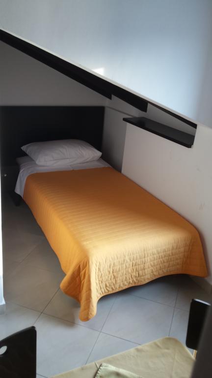 Apartments Riva Trogir Room photo