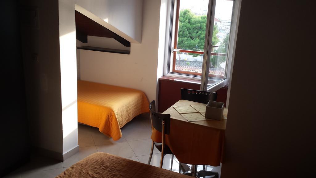 Apartments Riva Trogir Room photo