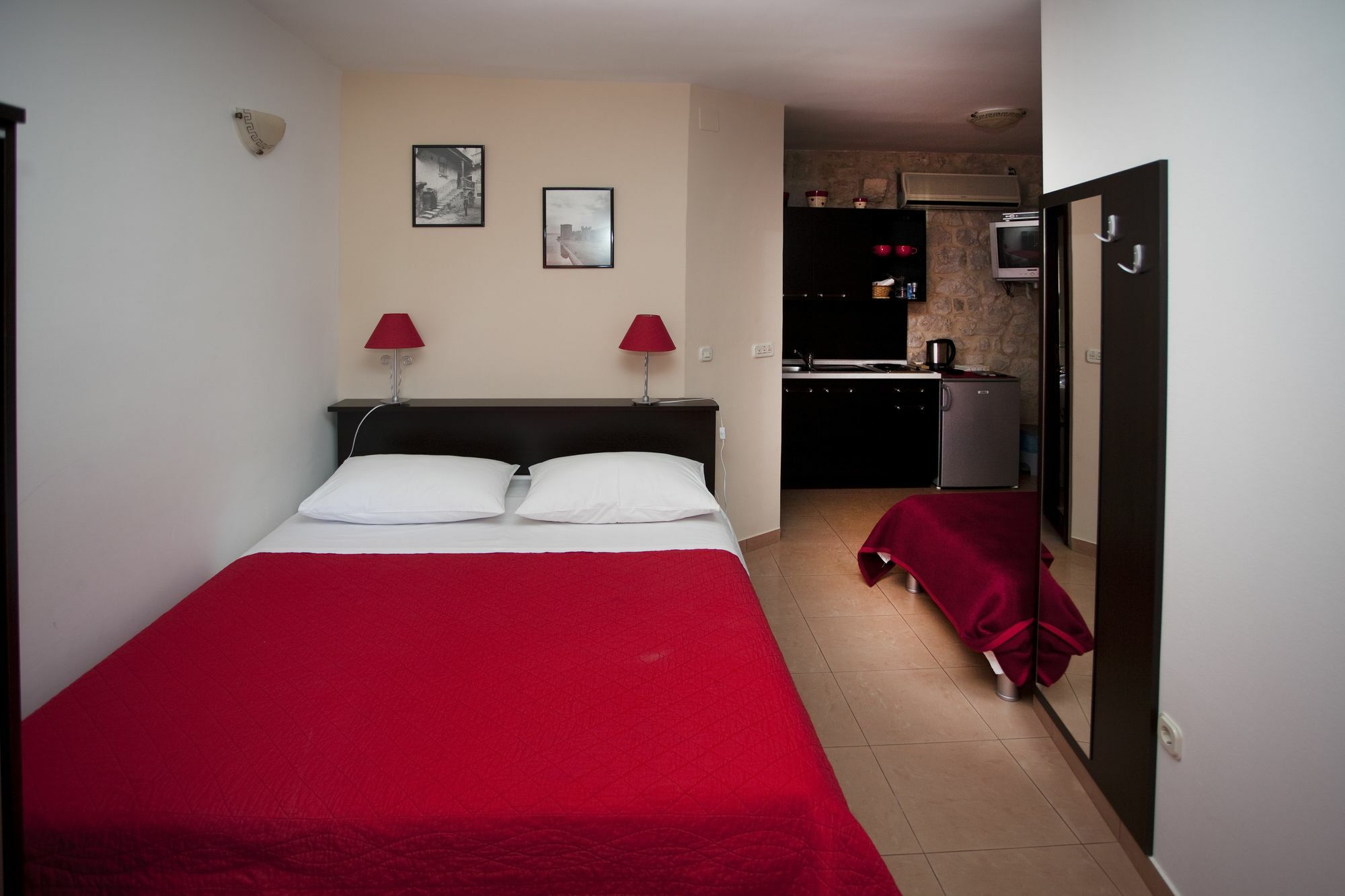 Apartments Riva Trogir Exterior photo